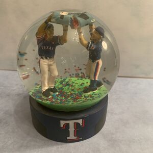 2018 Texas Rangers Snow Globe Andrus/Odor Cooler Confetti (ST-27)